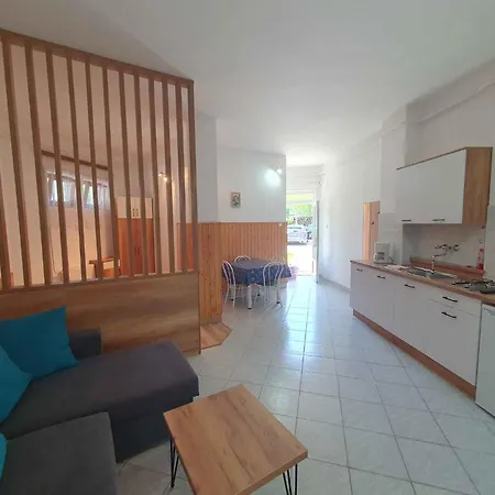 In - Balaton 53129 Zamárdi